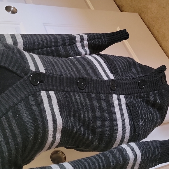 Black & Grey Striped Daytrip Cardigan - Picture 3 of 8